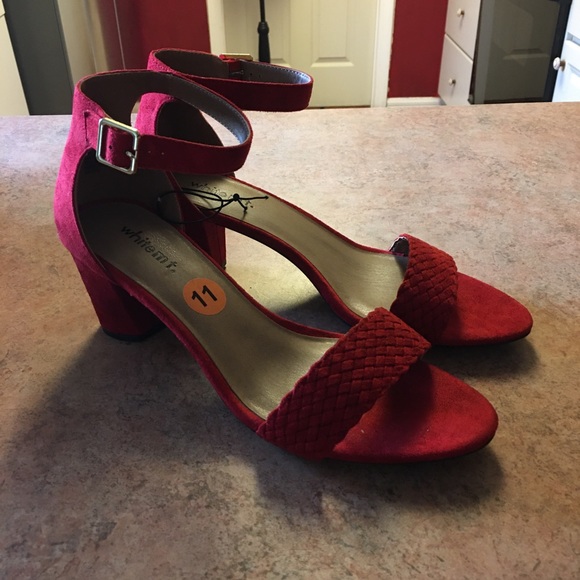 🎄epic sale🎄White mountain red suede sandal - Picture 2 of 10